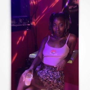 Meet your Posher, Mili